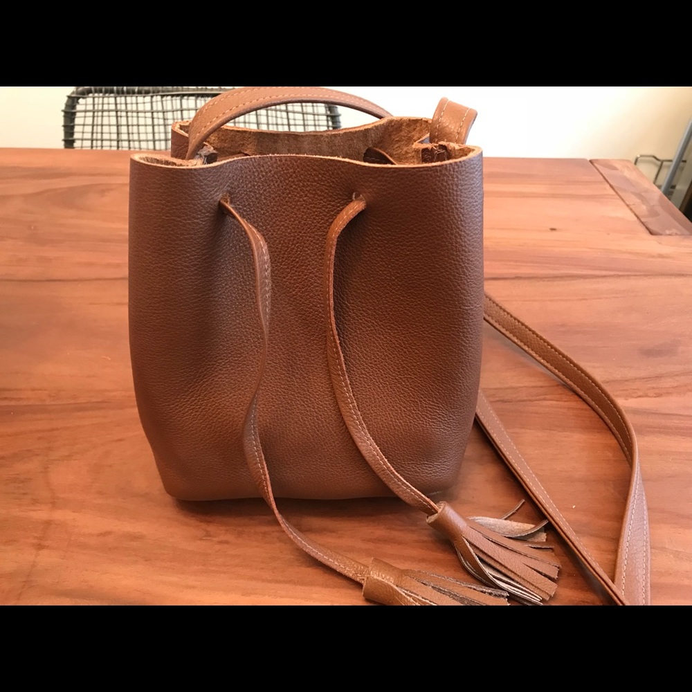 Shaffer LA Leather Bucket Bag
